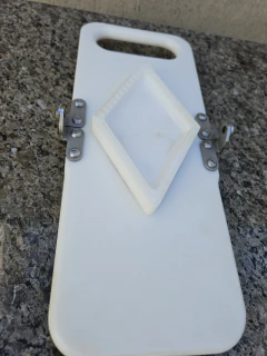 Modelador e Cortador Triangular - Empanada - Pastel - Esfiha - Fogazza - Maqpratic (usado) Estudo Troca na internet