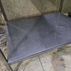 Mesa para Empanar Frango Frito 90Cm Nova Ind (usada) estudo troca 2100 - SitedaPizza