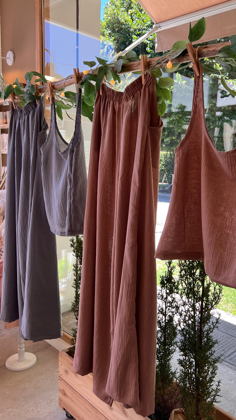 SET GASA GRIS _PANTALÓN & MUSCULOSA