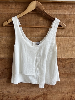 MUSCULOSA RECORTES COMBINADA BLANCA