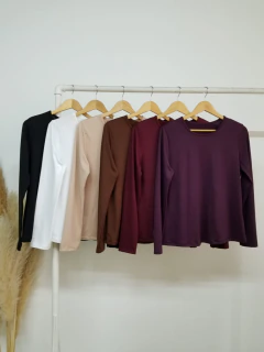 Remera Coni