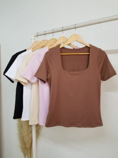 Remera Gretel