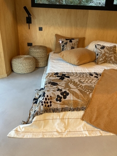 Manta de Sillón 140x180 Linea Selva Almendra