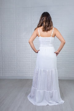 Vestido Pura Emoção Laise Branco na internet