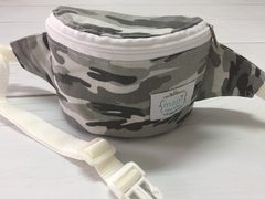 RIÑONERA CAMUFLADA GRIS CLARO