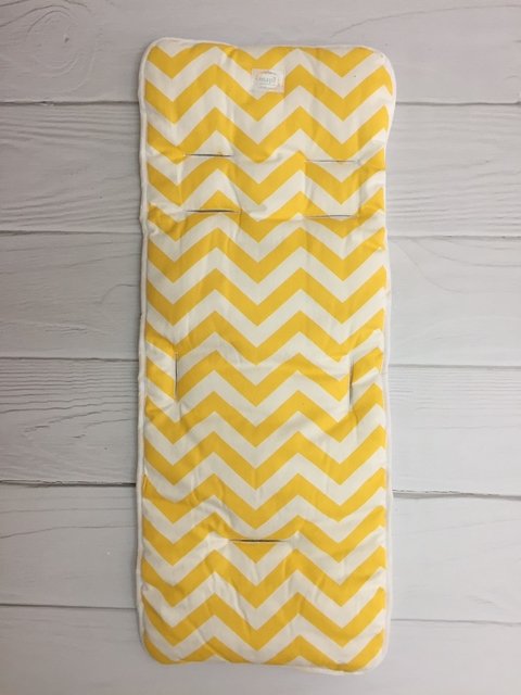 COLCHONCITO CHEVRON AMARILLO Y BLANCO