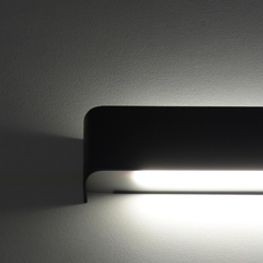 Aplique Pared Leuk Momo 1 Negro Aluminio - Su Luz Deco