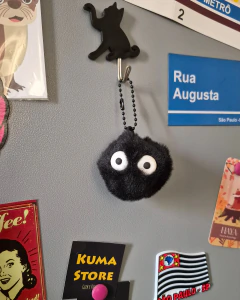 Pelúcia Chaveiro Makkuro Kurosuke - loja online