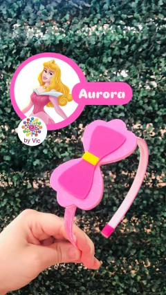 TIARA ACRILICO LAÇAROTE PRINCESAS BY VIC - loja online