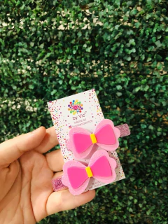 PAR PRESILHA LAÇAROTE PRINCESAS BY VIC na internet