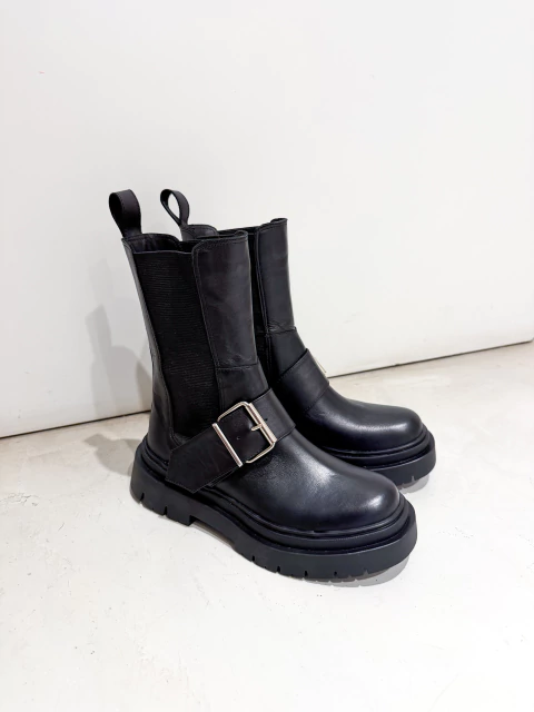 Borcego ATENEA black