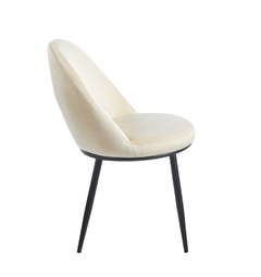 Silla Zuma pana Beige con estructura negra, ideal para decoración moderna.