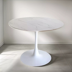 Mesa redonda de MDF simil mármol de 1 metro con base blanca.