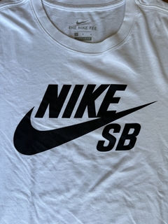 Remera NIKE BLANCA - comprar online