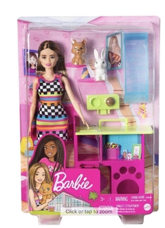Muñeca barbie con animales