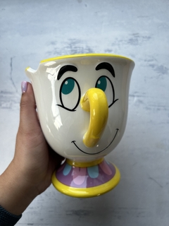Taza chip bella y bestia