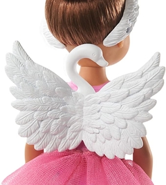 Barbie Club Chelsea - Juego de muñecas y ballet, morena de 6 pulgadas, con etapa transformadora, accesorios que incluyen barra de ballet, moda y acces - Vida objetos decorativos