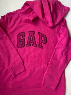 Buzo canguro gap talle L fucsia - comprar online