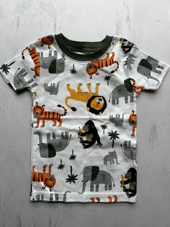 Remera carters talle 24 meses animales selva