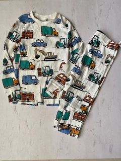 Pijama talle 7 años h&m