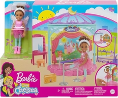Barbie Club Chelsea - Juego de muñecas y ballet, morena de 6 pulgadas, con etapa transformadora, accesorios que incluyen barra de ballet, moda y acces - tienda online