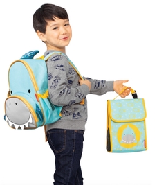 lunchera skip hop modelo tiburon en internet
