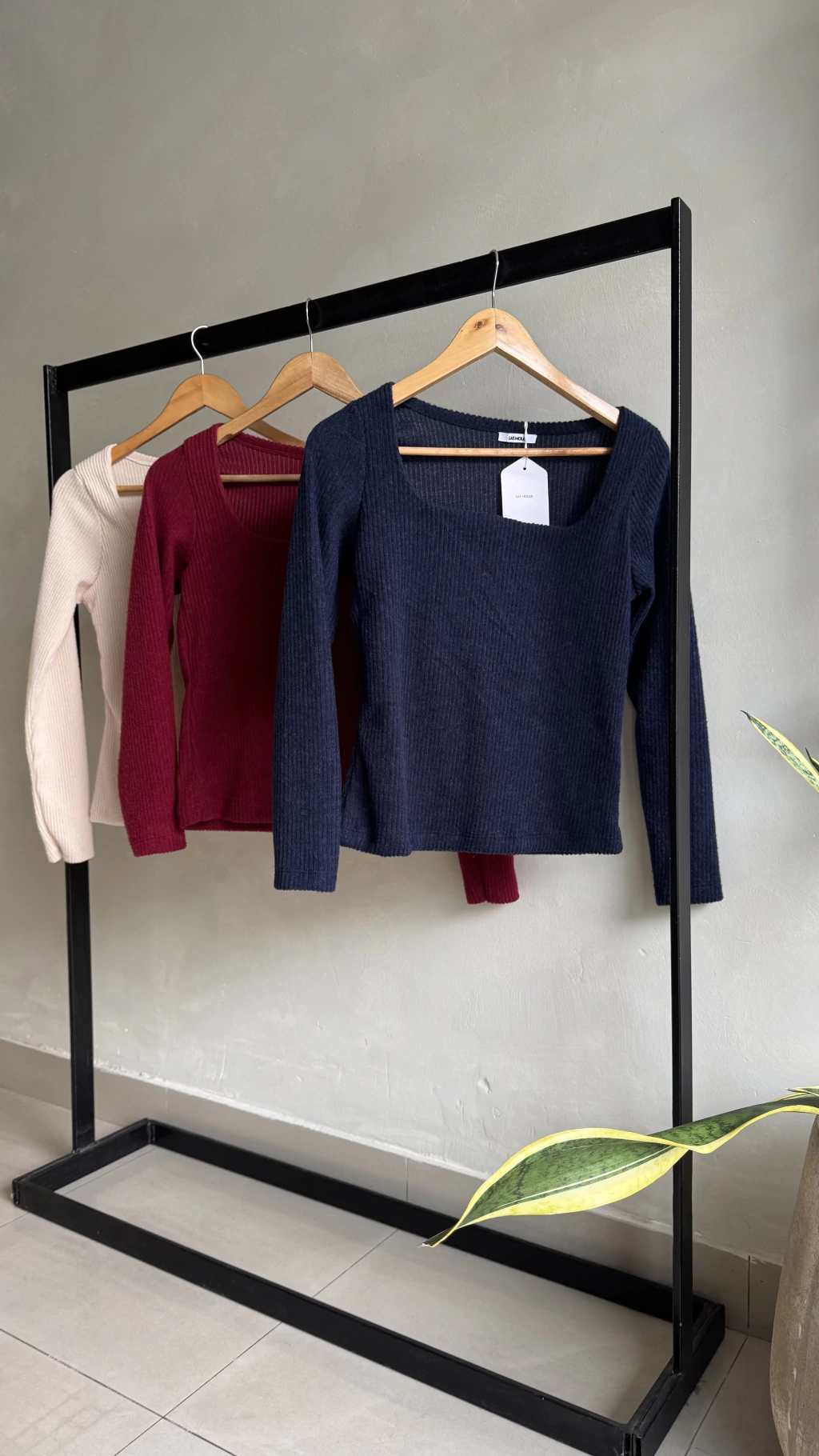 REMERA MAYA