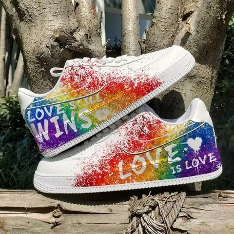 Zapatillas LOVE IS LOVE