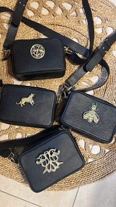 cartera hendrix