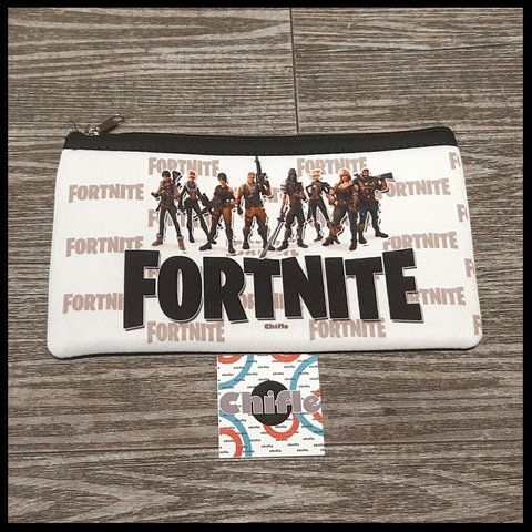 Cartuchera Fortnite 01