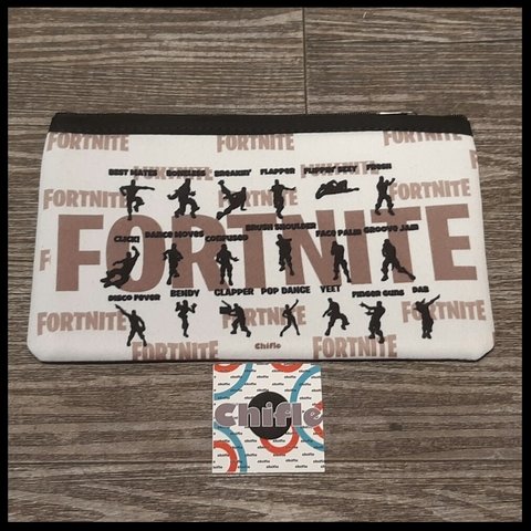 Cartuchera Fortnite 03