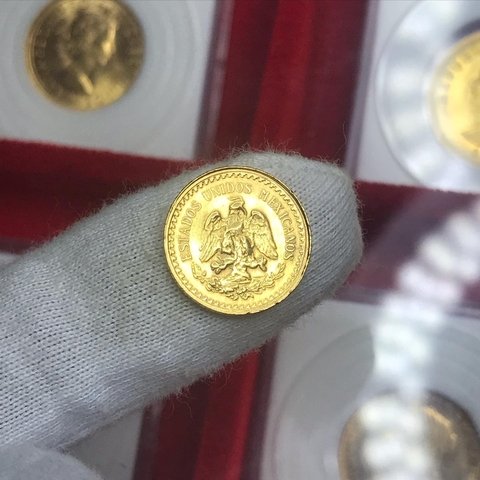 Mexico 2 1/2 Pesos Ouro 2g 1945