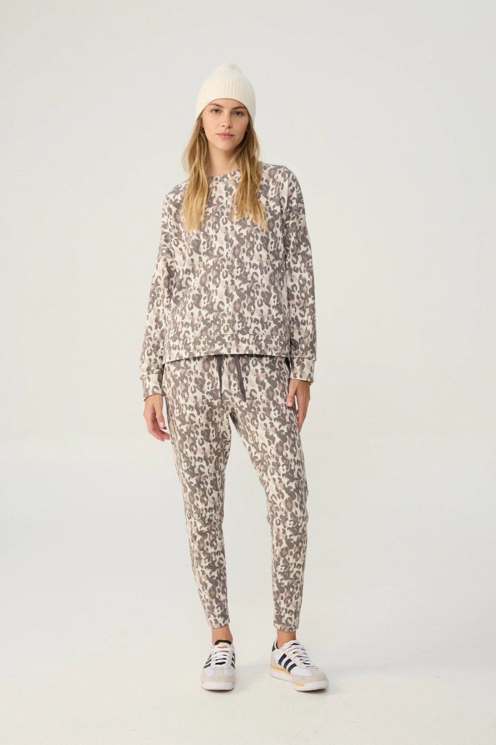 BUZO INDIA // color CHIA
