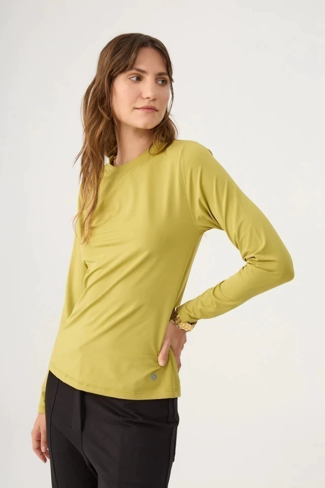 CAMISETA TERMICA MIA // COLOR MOSTAZA
