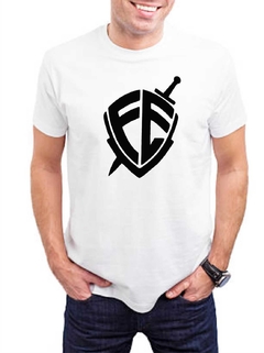 Camiseta Branca Unissex Escudo da Fé