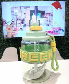 Botella Green en internet