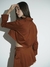 Camisa cropped Marron en internet