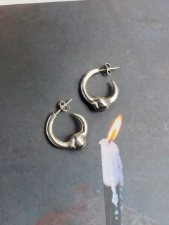AROS Q