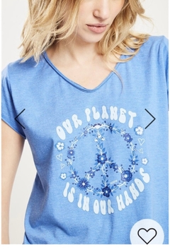 Remera PLANET koxis en internet