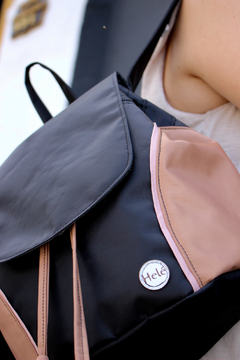 MOCHILA PLUMA