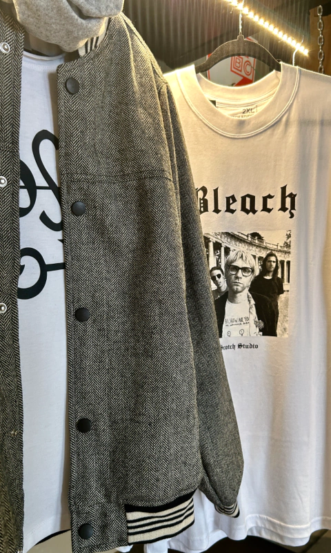 CAMPERA BOMBER - ESPIGADA - MOXMO CUSTOMIZED - ROPA CON IMPRONTA ROCKERA
