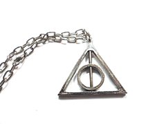 Collar Reliquias De La Muerte Con Movimiento - comprar online