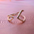 Anillo triangulos enfrentados en internet