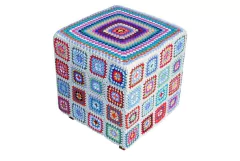 Puff Quadrado de Crochet Multicolorido - comprar online