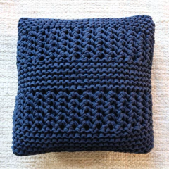 Almofada Azul Marinho de Sofá e Cama Milão 50x50 - comprar online