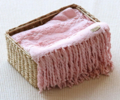 Manta Botonê de Seda Rosa