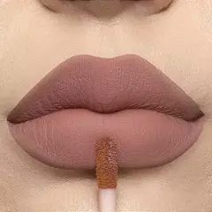 BATOM LÍQUIDO INSTANT LIPS - Nina makeup - comprar online