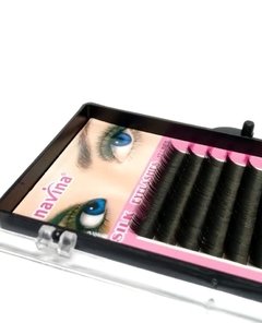 CÍLIOS FIO A FIO ALINHADOS NAVINA BLACK - 8mm (P) - Beleza Lineare