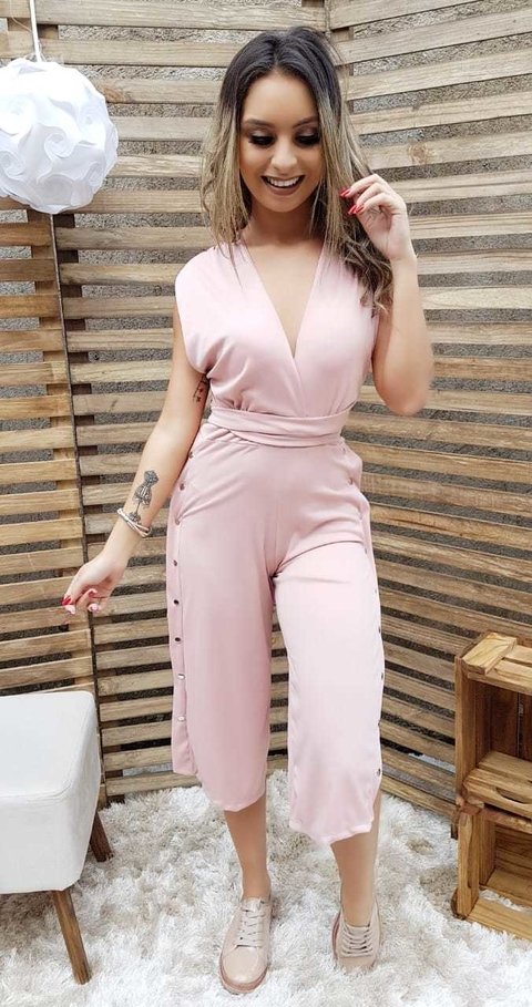 MACACÃO PANTACOURT C/ BOTÕES NA LATERAL