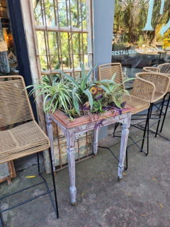 Plantero patinado - comprar online